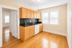 136 Spring St, Boston, MA 02132 - Photo 6