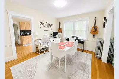 136 Spring St #3R, Boston, MA 02132 - Photo 2