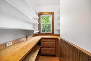 38 Pembroke St, Medford, MA 02155 - Photo 8