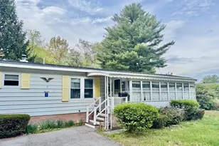 7 Shady Ln, Plainville, MA 02762 - Photo 2