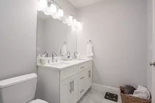 45 L St, Boston, MA 02127 - Photo 18
