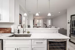 45 L St, Boston, MA 02127 - Photo 10