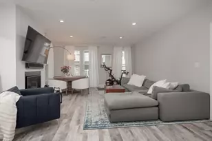 45 L St, Boston, MA 02127 - Photo 2