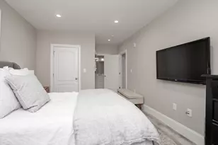 45 L St, Boston, MA 02127 - Photo 16