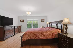 13 Paddock Ln, Woburn, MA 01801 - Photo 18