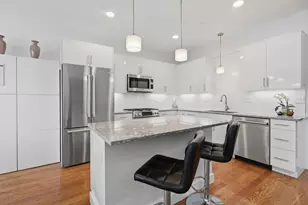 13 Paddock Ln, Woburn, MA 01801 - Photo 8