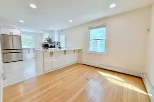 6 Larch St, Boston, MA 02135 - Photo 10