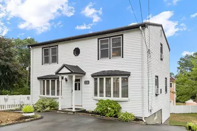 9 Summit Ave, Saugus, MA 01906 - Photo 2