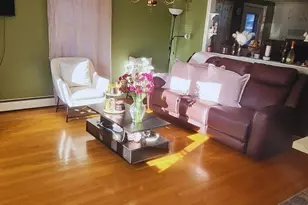 9 Summit Ave, Saugus, MA 01906 - Photo 4