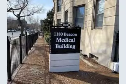 1180 Beacon St #7C, Brookline, MA 02446 - Photo 2