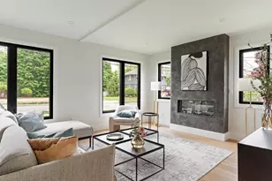 267 River St, Newton, MA 02465 - Photo 4