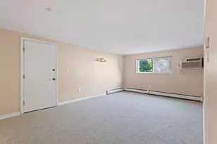 131 Creek St, Wrentham, MA 02093 - Photo 10