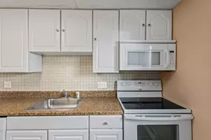131 Creek St, Wrentham, MA 02093 - Photo 6