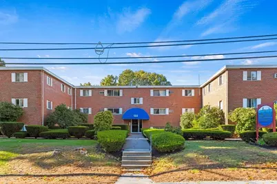 131 Creek St #5, Wrentham, MA 02093 - Photo 2