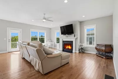 170 Stone Hill Dr #170, Northbridge, MA 01588 - Photo 6