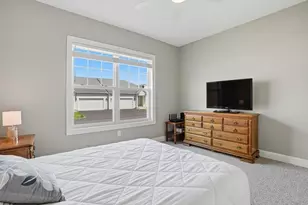 170 Stone Hl Dr, Northbridge, MA 01588 - Photo 4