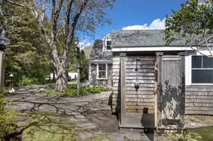12 Noyes Ave, Mattapoisett, MA 02739 - Photo 16