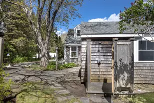 12 Noyes Ave, Mattapoisett, MA 02739 - Photo 16