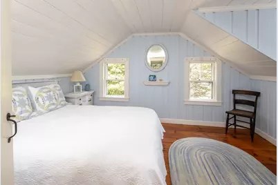 12 Noyes Ave, Mattapoisett, MA 02739 - Photo 32
