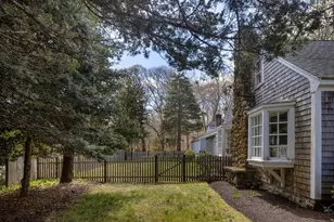 12 Noyes Ave, Mattapoisett, MA 02739 - Photo 10
