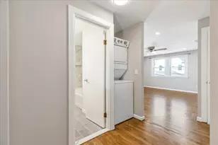 9 Mague St, Newton, MA 02465 - Photo 8