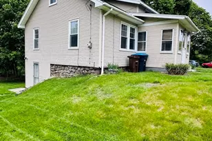 10 Park St, Auburn, MA 01501 - Photo 8