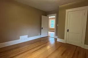 10 Park St, Auburn, MA 01501 - Photo 10