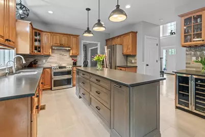 6 Trowbridge Cir, Shrewsbury, MA 01545 - Photo 12