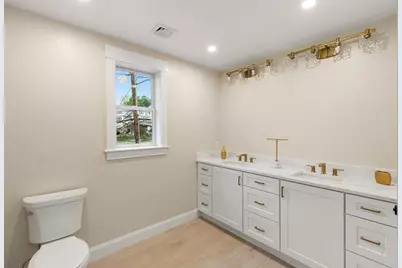 45 Maplewood #45, Watertown, MA 02472 - Photo 20