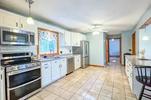 609 Gulf Rd, Northfield, MA 01360 - Photo 16