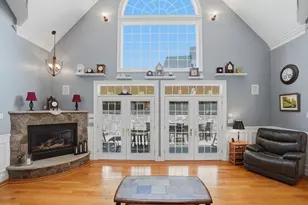 1 Twin Springs Dr, Saugus, MA 01906 - Photo 8