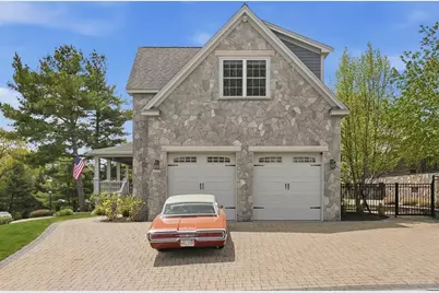 1 Twin Springs Drive, Saugus, MA 01906 - Photo 4