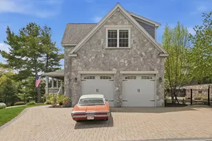 1 Twin Springs Dr, Saugus, MA 01906 - Photo 4