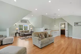 1 Twin Springs Dr, Saugus, MA 01906 - Photo 10