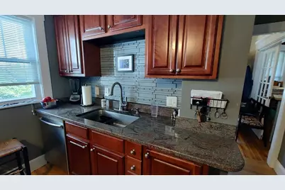42 Freeman Ave, Everett, MA 02149 - Photo 20