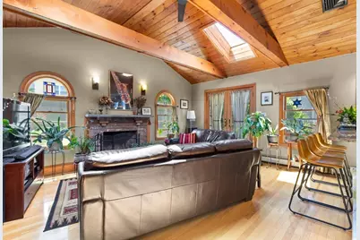 42 Freeman Ave, Everett, MA 02149 - Photo 6
