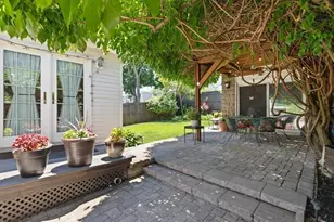 42 Freeman Ave, Everett, MA 02149 - Photo 36