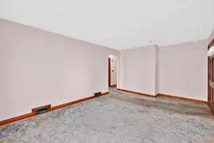 95 Kingsley St, Springfield, MA 01104 - Photo 10