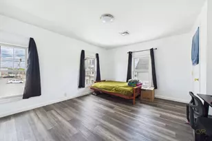 672 Kempton St, New Bedford, MA 02740 - Photo 14