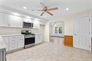 181 Pilgrim Rd, Haverhill, MA 01832 - Photo 8