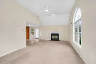 21 Colonial Farm Rd, Haverhill, MA 01832 - Photo 14