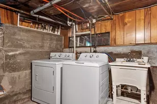 11 Wayne St, Worcester, MA 01603 - Photo 30