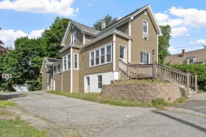11 Wayne St, Worcester, MA 01603 - Photo 2