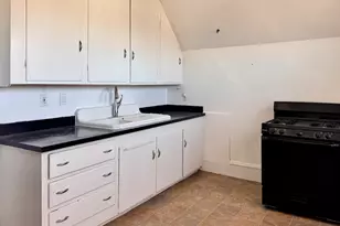 587 Haverhill St, Lawrence, MA 01841 - Photo 2