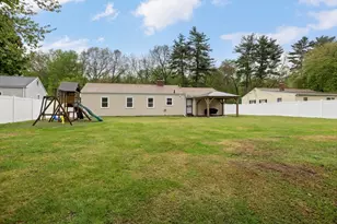 376 Hermitage Dr, Springfield, MA 01129 - Photo 34