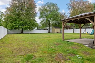 376 Hermitage Dr, Springfield, MA 01129 - Photo 32