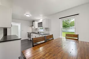 376 Hermitage Dr, Springfield, MA 01129 - Photo 8