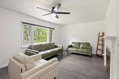 376 Hermitage Dr, Springfield, MA 01129 - Photo 16