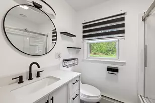 376 Hermitage Dr, Springfield, MA 01129 - Photo 18
