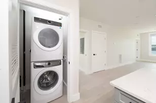 425 Border St, Boston, MA 02128 - Photo 20